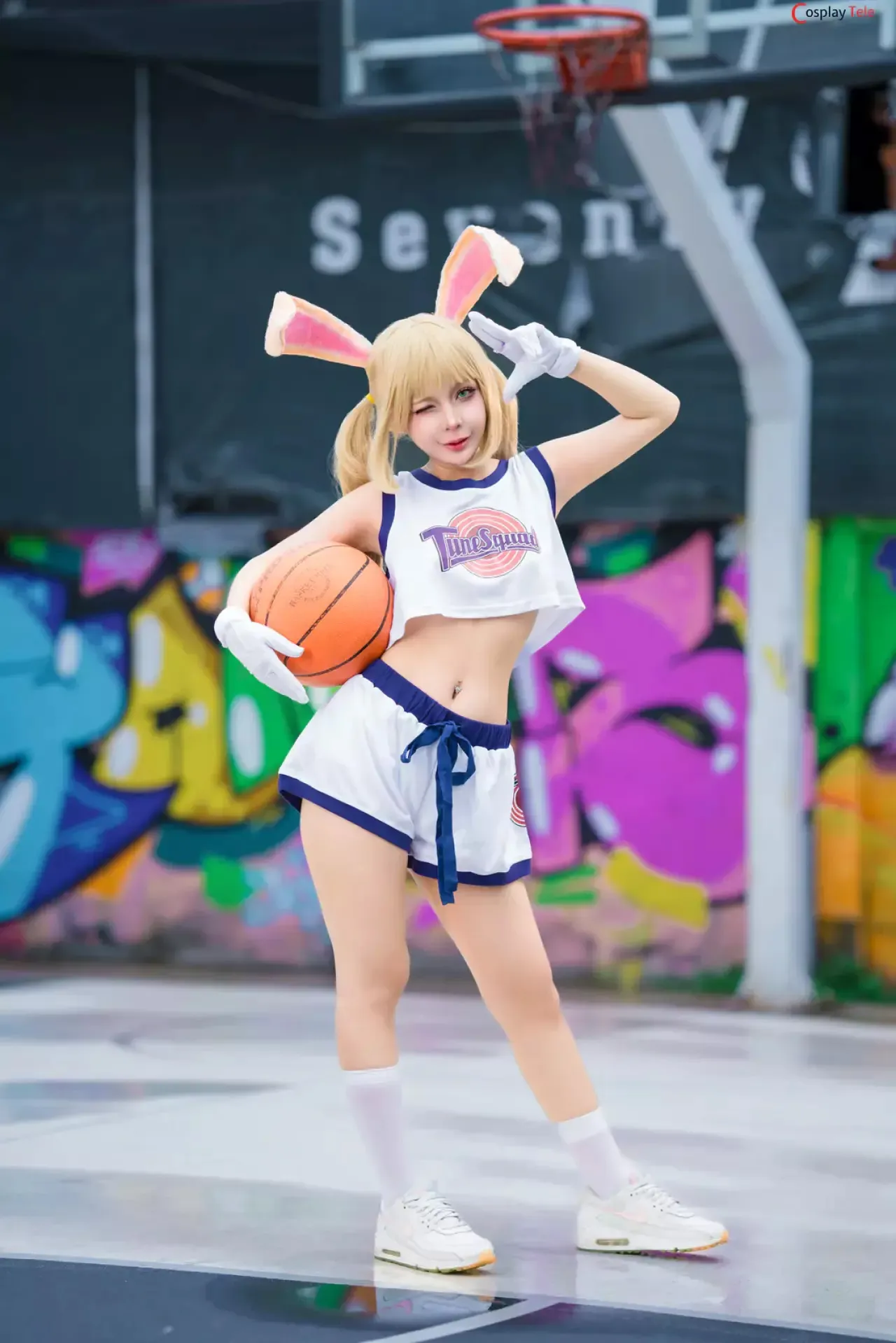 Fan Mê Mẩn Với Bộ Ảnh Cosplay Lola Bunny Đầy Cuốn Hút Của Umeko J