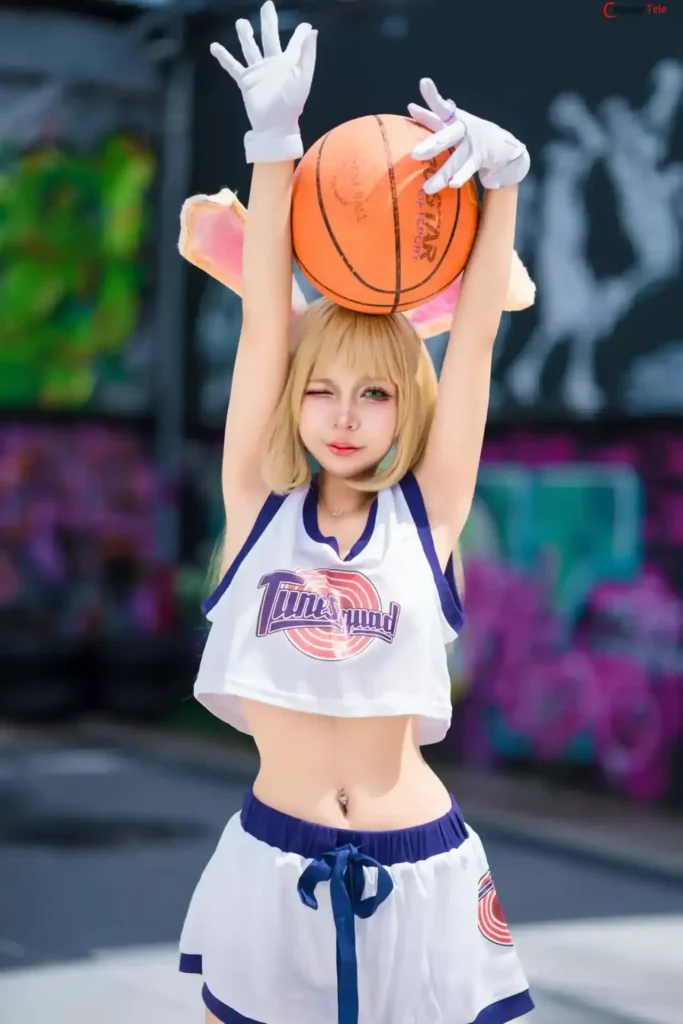 Fan Mê Mẩn Với Bộ Ảnh Cosplay Lola Bunny Đầy Cuốn Hút Của Umeko J