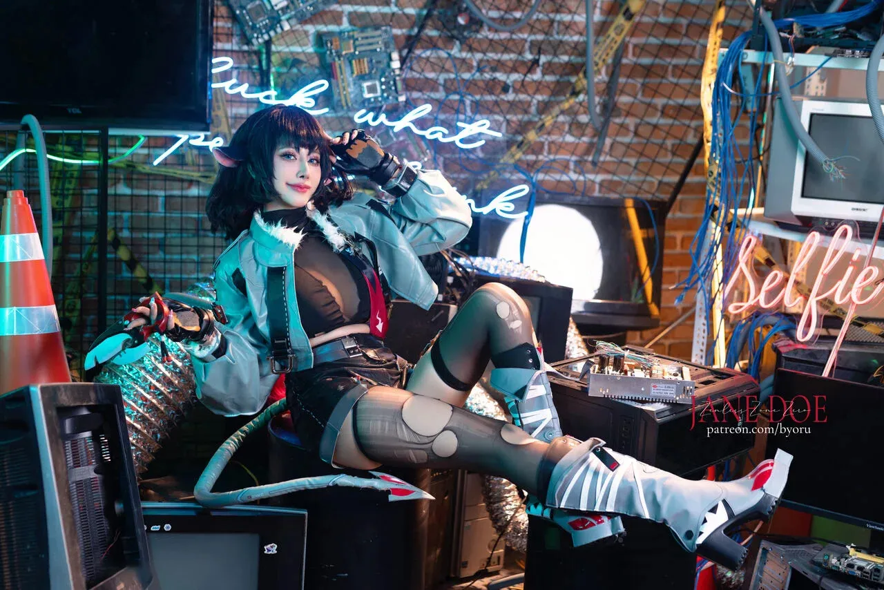 Ngỡ Ngàng Trước Màn Cosplay Jane Doe Từ Zenless Zone Zero Của Byoru