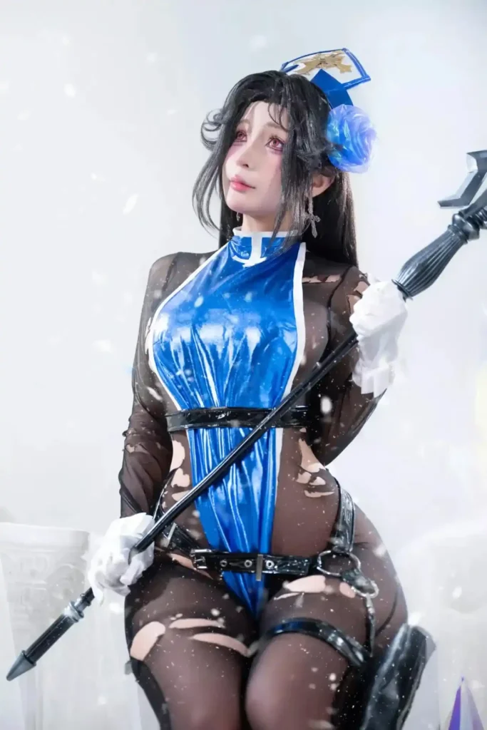 Umeko J Khiến Giới Cosplay Trầm Trồ Với Tạo Hình Maiden Ice Rose (NIKKE) Hoàn Hảo Đến Từng Chi Tiết
